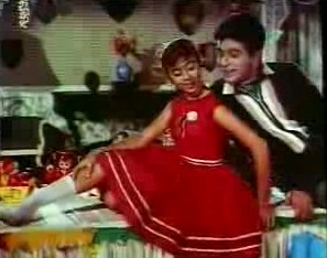 Aayi hain bahaarein mite zulm-o-sitam