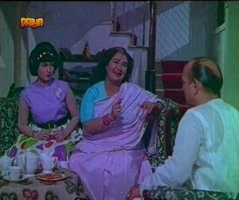 Rita and her mother meet up with Karamchand Rita and her mother meet up with Karamchand