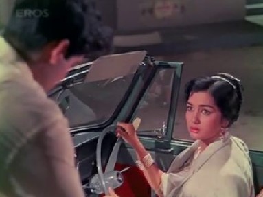 Mona admits she loves Mohan