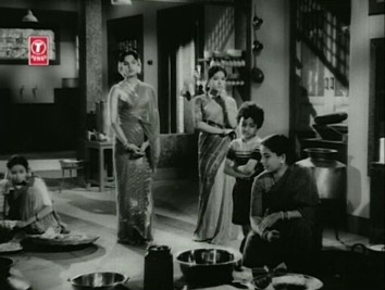 Tara complains to Shanta about Lata