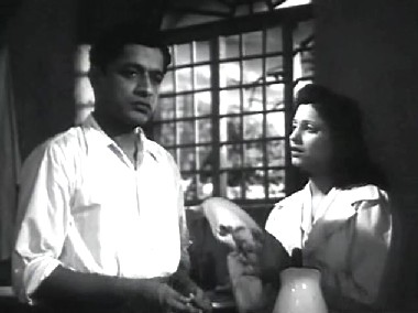 V Shantaram and Jaishree in Dr Kotnis ki Amar Kahani