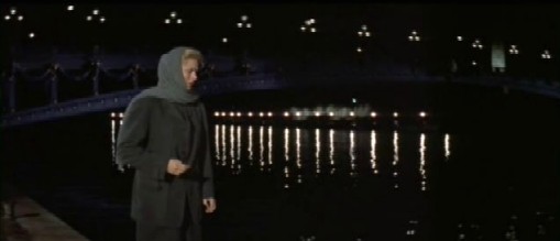 Anna contemplates suicide