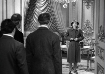 The severe Ninotchka arrives in Paris