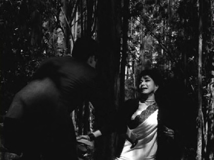 Seema gets a fright - and goes back to Sapan