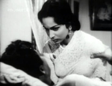 Bhootnath and Jaba come close to declaring their love for each other