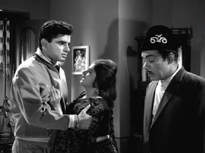 Sapan goes to rescue Lajwanti