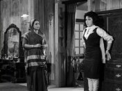 A clandestine love letter arrives