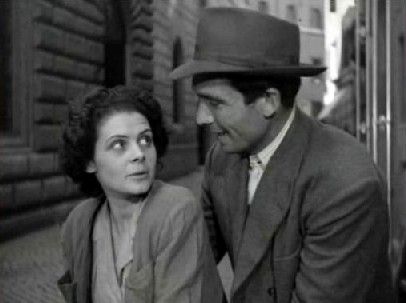 Maria and Antonio set off from the office