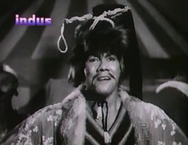 Interesting head gear!