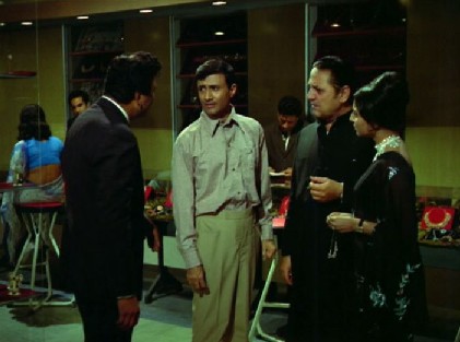 A stranger mistakes Vinay for Amar