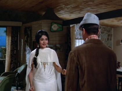 Shalu and Vinay fall in love