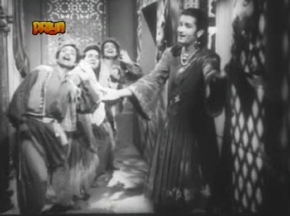 ... and Gul mirza sings of his