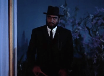 Kumar dons a disguise...