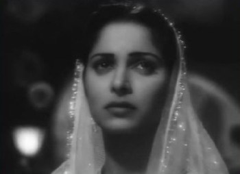 Badle-badle mere sarkar, from Chaudhvin ka chaand