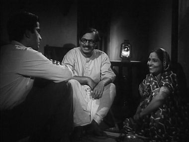 Arun's uncle tells him of the zamindar's request