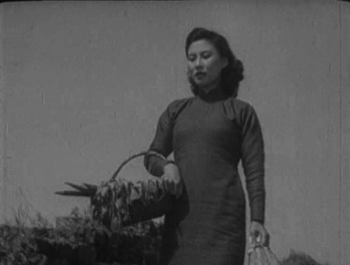 Yuwen walks home from the market