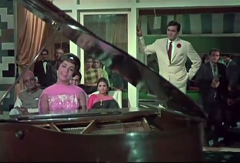 Chehre pe khushi chhaa jaati hai, from Waqt