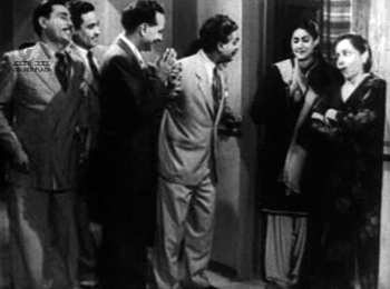 Shekhar tells Mansukh Lal of Moti's wealth