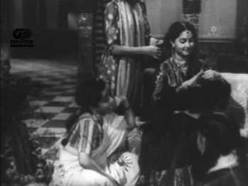 Roma prepares for her wedding