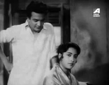 Uttam Kumar and Suchitra Sen in Chaowa-Pawa