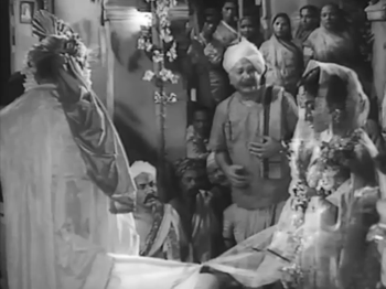 Vaidji tries to stop the wedding...