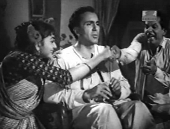 Leela and Parker fool Chandan