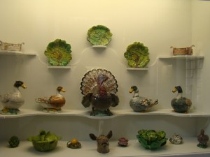 A quirky collection of Hannong porcelain