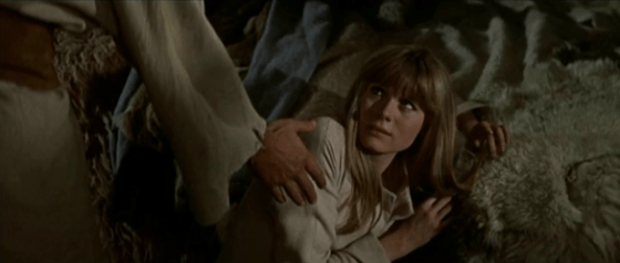 Temujin kidnaps Borte