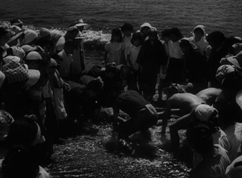 The fishermen at Odo rescue three sailors