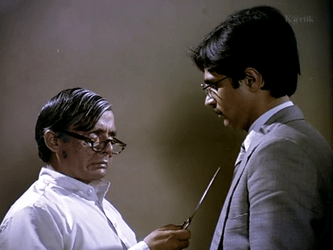 Pankaj Kapur with KK Raina in Ek Ruka Hua Faisla