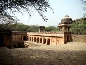 Rajon ki Baoli, seen from the top.