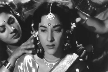 Nargis in Chori Chori