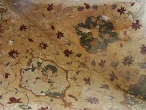 Traces of painted plaster in the dalaan at Shalimar Bagh.