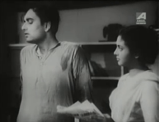 Beena is rebuffed by a suspicious Tapas