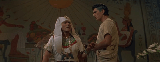 Edmund Purdom with Michael Wilding in The Egyptian