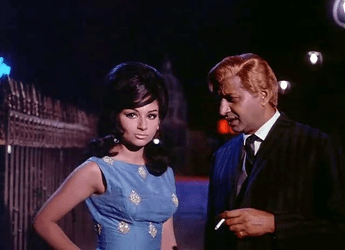 Suzie checks out Deepa