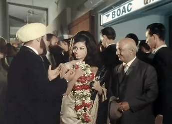 Deepa arrives in Paris