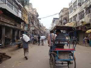 Walking through Lal Kuan Bazaar.