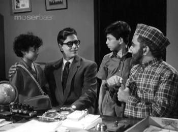 Two half-brothers arrive at the same school to be admitted.