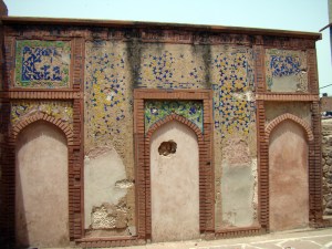 The wall mosque at Atgah Khan's Tomb.