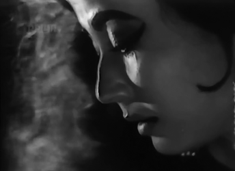 Ejaz hears Nargis singing