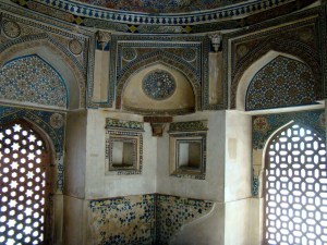 Inside the tomb of Jamaali-Kamaali.