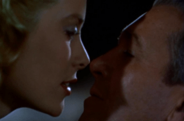 Lisa tries to get Jeff, once again, to marry her