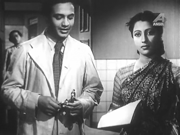 Sagarika ticks Arun off