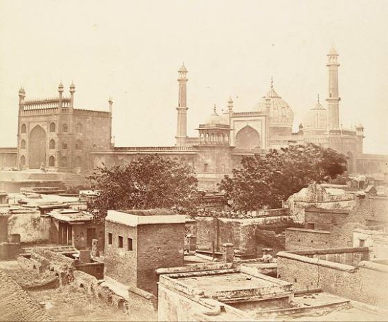 A view of the Jama Masjid, with its surroundings still intact, from a photograph taken in 1858 by Felice Beato. 
