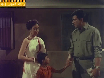 Amar saves Gopi, and meets Laajo as a result