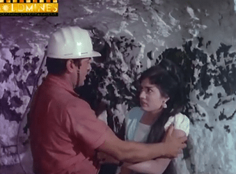 Amar saves Neeta from an explosion