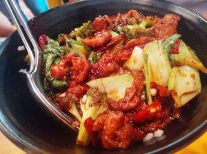 The lamb teriyaki meal in a bowl.