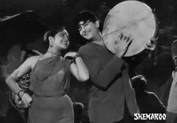Dil ka haal sune dilwaala, from Shree 420