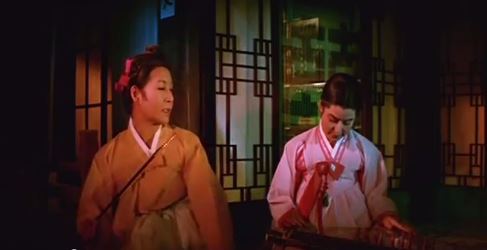 Chun-Hyang's mother Wol-Mae questions her